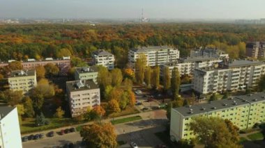 Güzel konutlar, Wrzeciono Varşova Hava Manzarası Polonya. Yüksek kalite 4k görüntü
