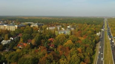 Güzel Konut Malikanesi Varşova Hava Manzarası Polonya. Yüksek kalite 4k görüntü