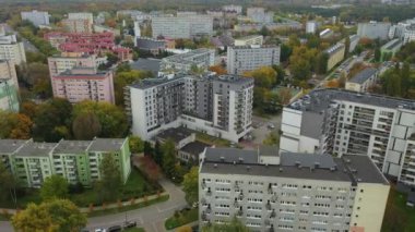 Güzel konutlar, Wrzeciono Varşova Hava Manzarası Polonya. Yüksek kalite 4k görüntü