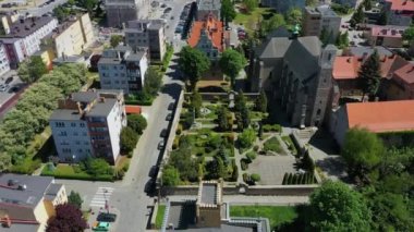 Güzel kilise Strzelin Hava Manzarası Polonya. Yüksek kalite 4k görüntü