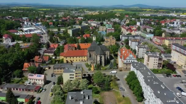 Krásný Kostel Strzelin Aerial View Polsko Vysoce Kvalitní Záběry — Stock video