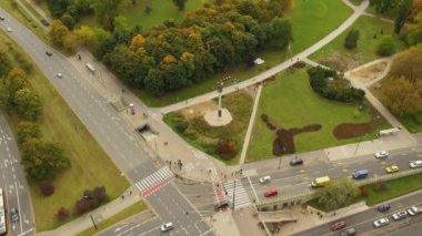 Güzel Park Kutbu Mokotowskie Varşova Hava Manzaralı Polonya. Yüksek kalite 4k görüntü