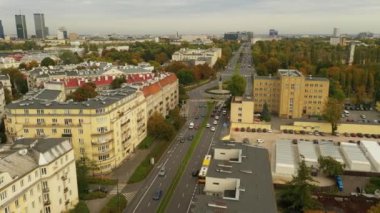 Güzel Park Mokotowski Bulvarı Varşova Hava Manzarası Polonya. Yüksek kalite 4k görüntü