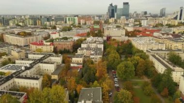 Güzel Park Sklodowski Varşova Hava Manzarası Polonya. Yüksek kalite 4k görüntü