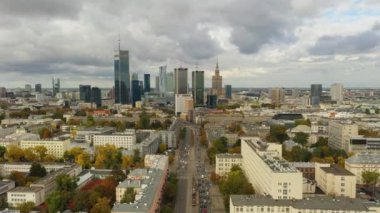 Güzel Panorama Gökdelenleri Varşova Hava Görüntüsü Polonya. Yüksek kalite 4k görüntü