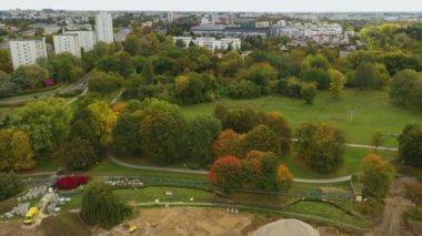 Güzel Park Kutbu Mokotowskie Varşova Hava Manzaralı Polonya. Yüksek kalite 4k görüntü