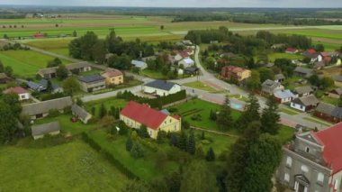 Güzel Panorama Evleri Skorkowice Hava Manzaralı Polonya. Yüksek kalite 4k görüntü