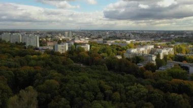 Güzel Konut Kutbu Mokotowskie Varşova Hava Manzarası Polonya. Yüksek kalite 4k görüntü
