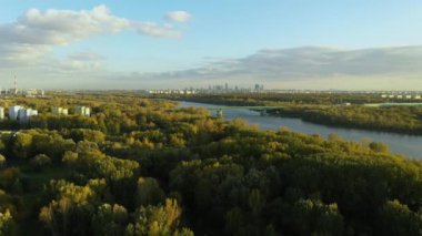Güzel Panorama Vistula Köprüsü Varşova Hava Manzarası Polonya. Yüksek kalite 4k görüntü