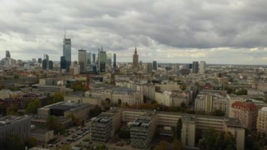 Güzel Panorama Gökdelenleri Varşova Hava Görüntüsü Polonya. Yüksek kalite 4k görüntü