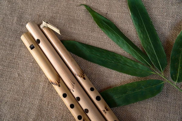 Details of the bamboo flute craft that uses used bamboo furniture, the production process is done by handmade by bamboo craftsmen