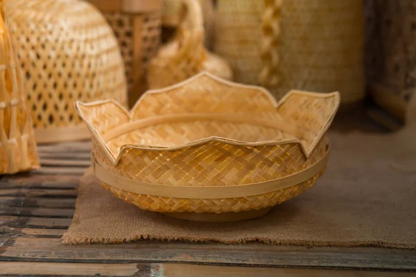 Product details that have been completed from bamboo-based handicrafts, produced by small home-based businesses that produce products such as bamboo trays, boxes, lampshades, bowls, bags and others