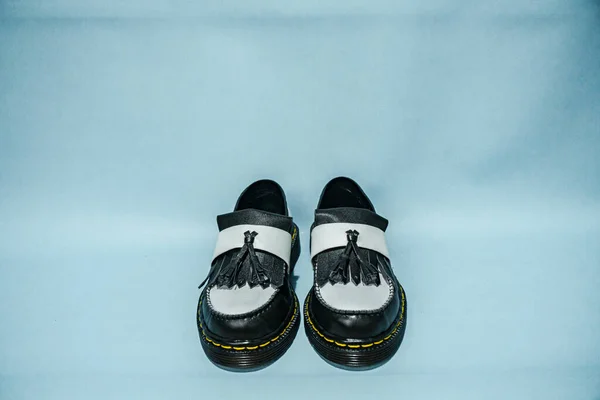 Zapato Borla Vintage Detallado Dos Tonos Con Suela Goma Hecha —  Fotos de Stock