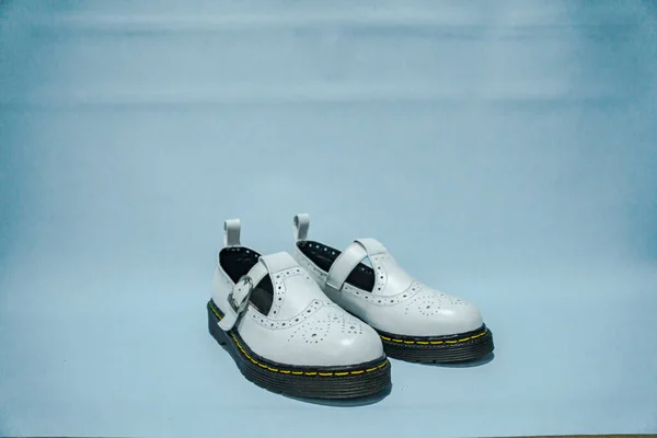 Detaylı Antika Mary Jane Rockabilly Ayakkabısı Beyaz Renkli Gerçek Sığır — Stok fotoğraf