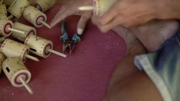 Détails Fabrication Jouets Traditionnels Indonésiens Pour Enfants Dans Passé Savoir — Video