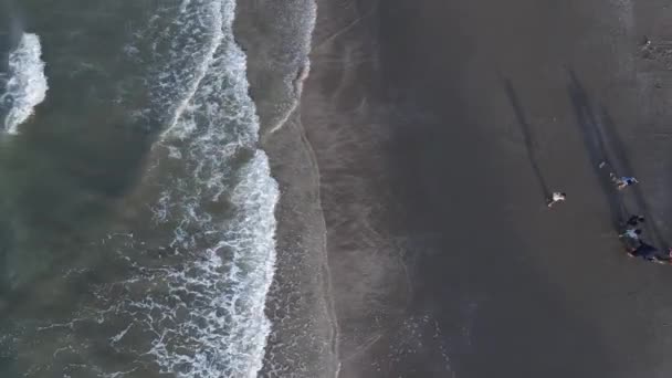 Beautiful Moment Sunset Sea Waves Wash Beach Sand Cinematic Aerial — Video Stock