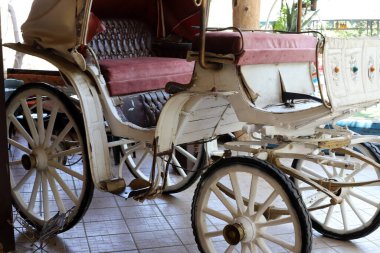 Malların taşınması için bir karavan.. 