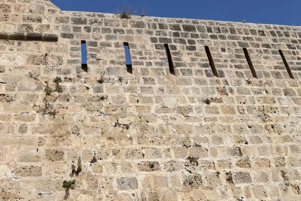 Parede Pedra Uma Antiga Fortaleza Beira Mar Israel — Fotografia de Stock