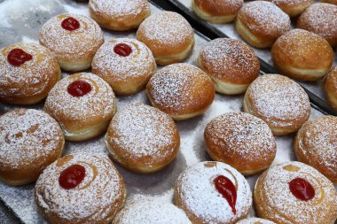 İsrail 'de ekmek ve fırın ürünleri satılıyor.. 