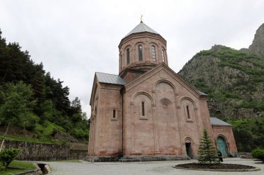 30 Mayıs 2023 Tiflis Georgia. Georgia 'daki eski aktif Hıristiyan kilisesi.