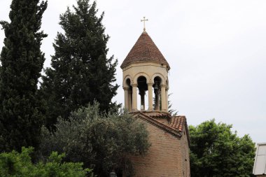 30 Mayıs 2023 Tiflis Georgia. Georgia 'daki eski aktif Hıristiyan kilisesi.