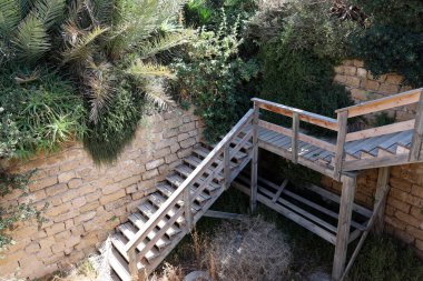 Merdivenler - binaların ve yapıların inşasında mimari bir detay.