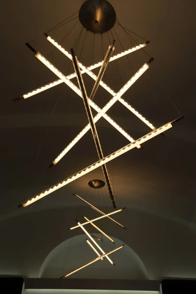 Stropní Lampa Pro Osvětlení Místnosti Noci — Stock fotografie