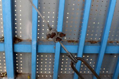 Kuzey İsrail 'deki bir şehir parkında bir çit..