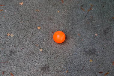 Soyut bir arkaplanda geometrik şekiller. Vektör illüstrasyonu .