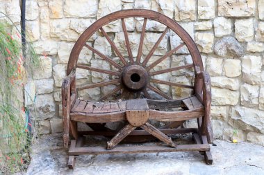 Ağır yük taşımak için tramvay tekerleği.