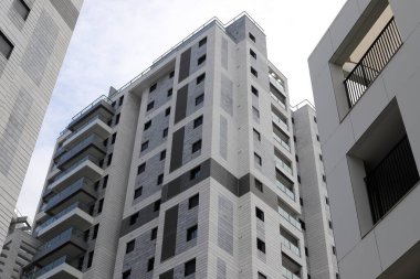 Yüksek binaların ve yapıların mimari detayları.