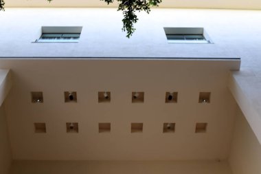 Yüksek binaların ve yapıların mimari detayları.