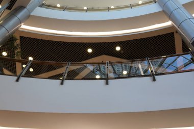 Yüksek binaların ve yapıların mimari detayları.