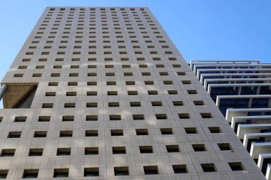 Yüksek binaların ve yapıların mimari detayları.