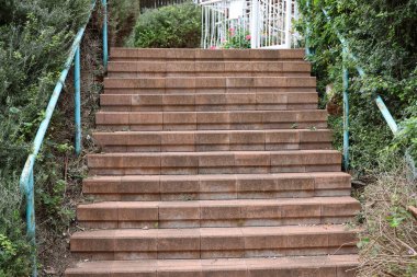 İsrail 'deki bina ve yapıların inşasında mimari bir detay olarak merdivenler.