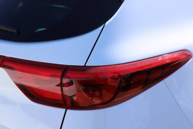 Araba vücut parçalarının yakın plan çekimi.