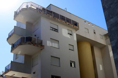 İsrail 'deki bina ve yapıların inşasında mimari bir detay olarak balkon kullanılıyor..