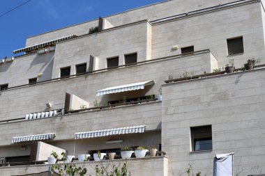 İsrail 'deki bina ve yapıların inşasında mimari bir detay olarak balkon kullanılıyor..