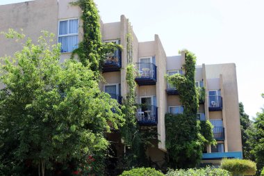 İsrail 'deki bina ve yapıların inşasında mimari bir detay olarak balkon kullanılıyor..