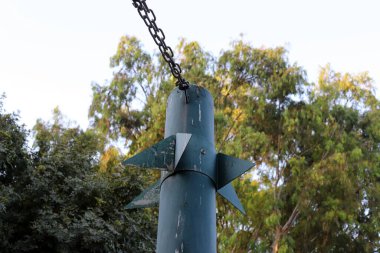 Güçlü çelik zincir. Yaklaş..