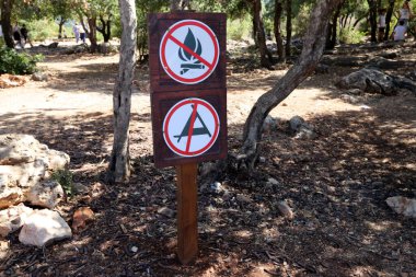 İsrail 'de bilgi işaretleri ve posterler