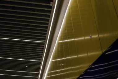 Binaların ve yapıların parlak ışıklandırması. Soyut çizimler ve arkaplanlar.