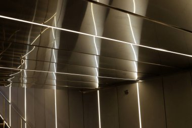 Binaların ve yapıların parlak ışıklandırması. Soyut çizimler ve arkaplanlar.