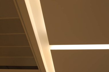 Binaların ve yapıların parlak ışıklandırması. Soyut çizimler ve arkaplanlar.