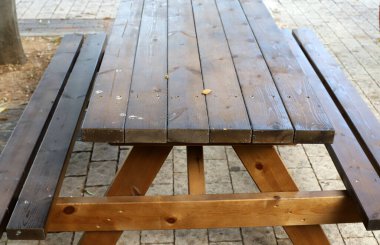 Şehir Parkı içinde kalan için tezgah