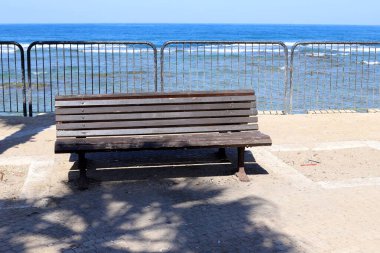 Şehir Parkı içinde kalan için tezgah