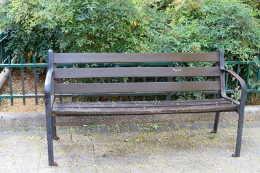 Şehir Parkı içinde kalan için tezgah