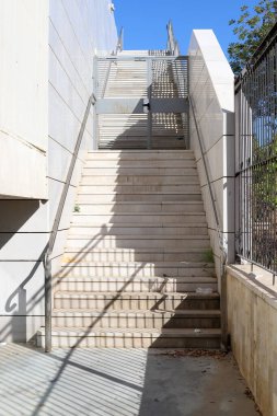 İsrail 'deki bina ve yapıların inşasında mimari bir detay olarak merdivenler.