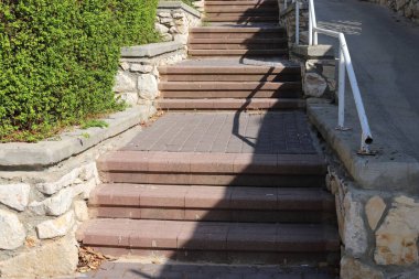 İsrail 'deki bina ve yapıların inşasında mimari bir detay olarak merdivenler.