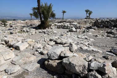 İsrail 'in Jezreel Vadisi' ndeki antik Megiddo şehrinin kazıları.